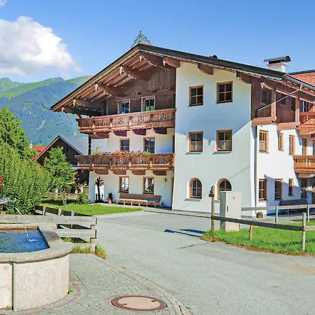 Wunderschoene Zell am Ziller